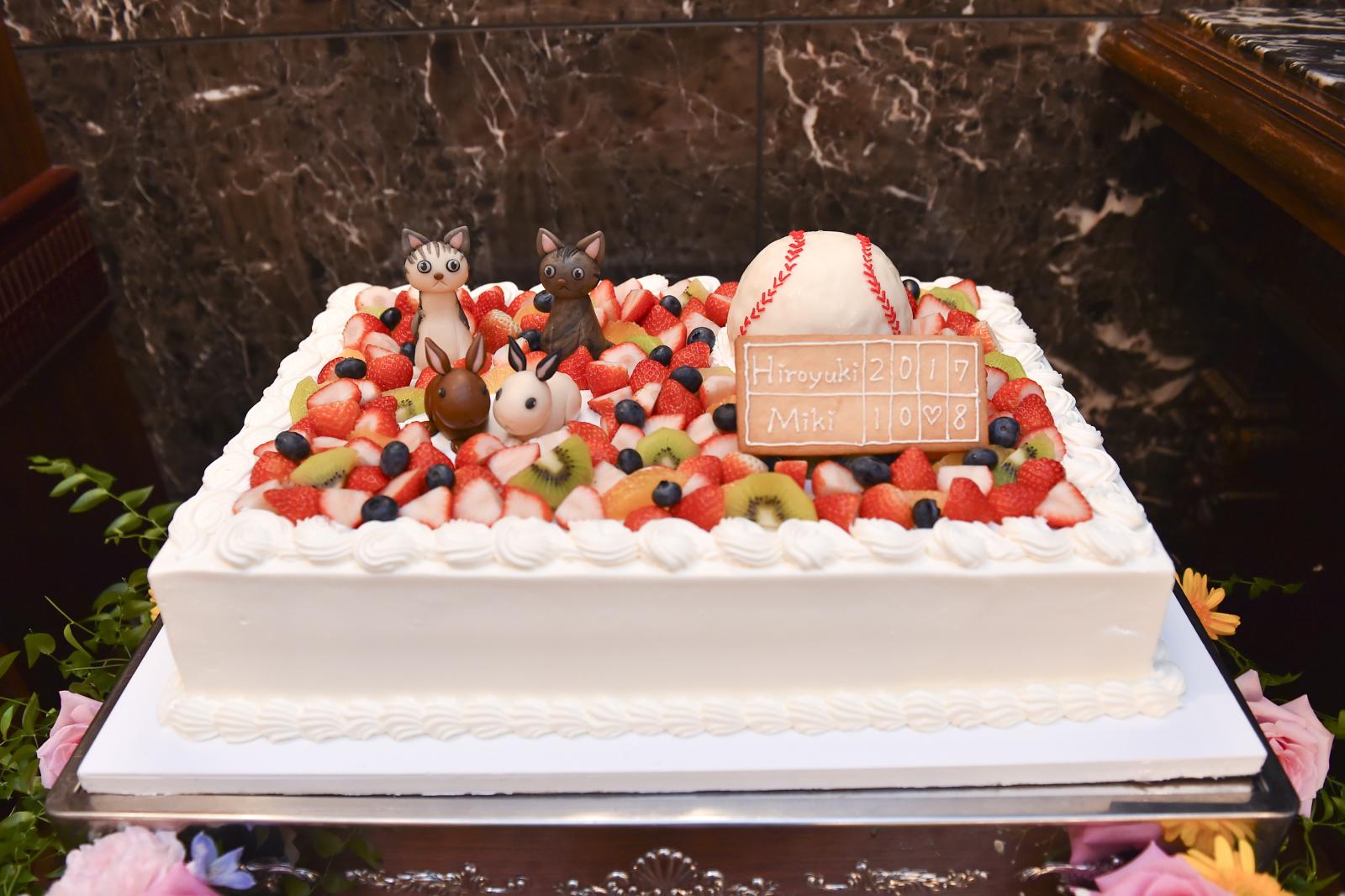 おふたりの大好きが集まったケーキ