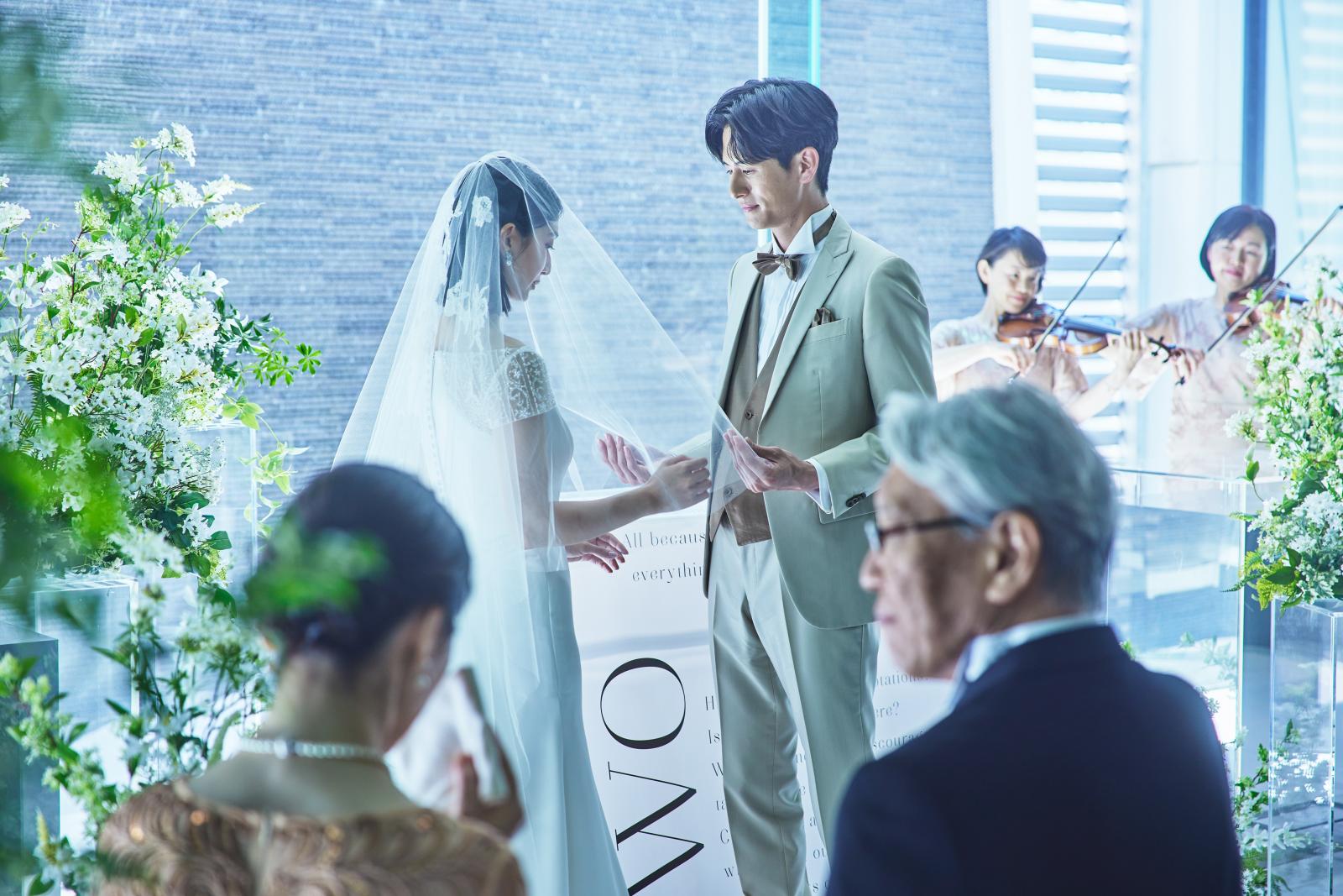 ゲストに見守られて交わす夫婦の誓い