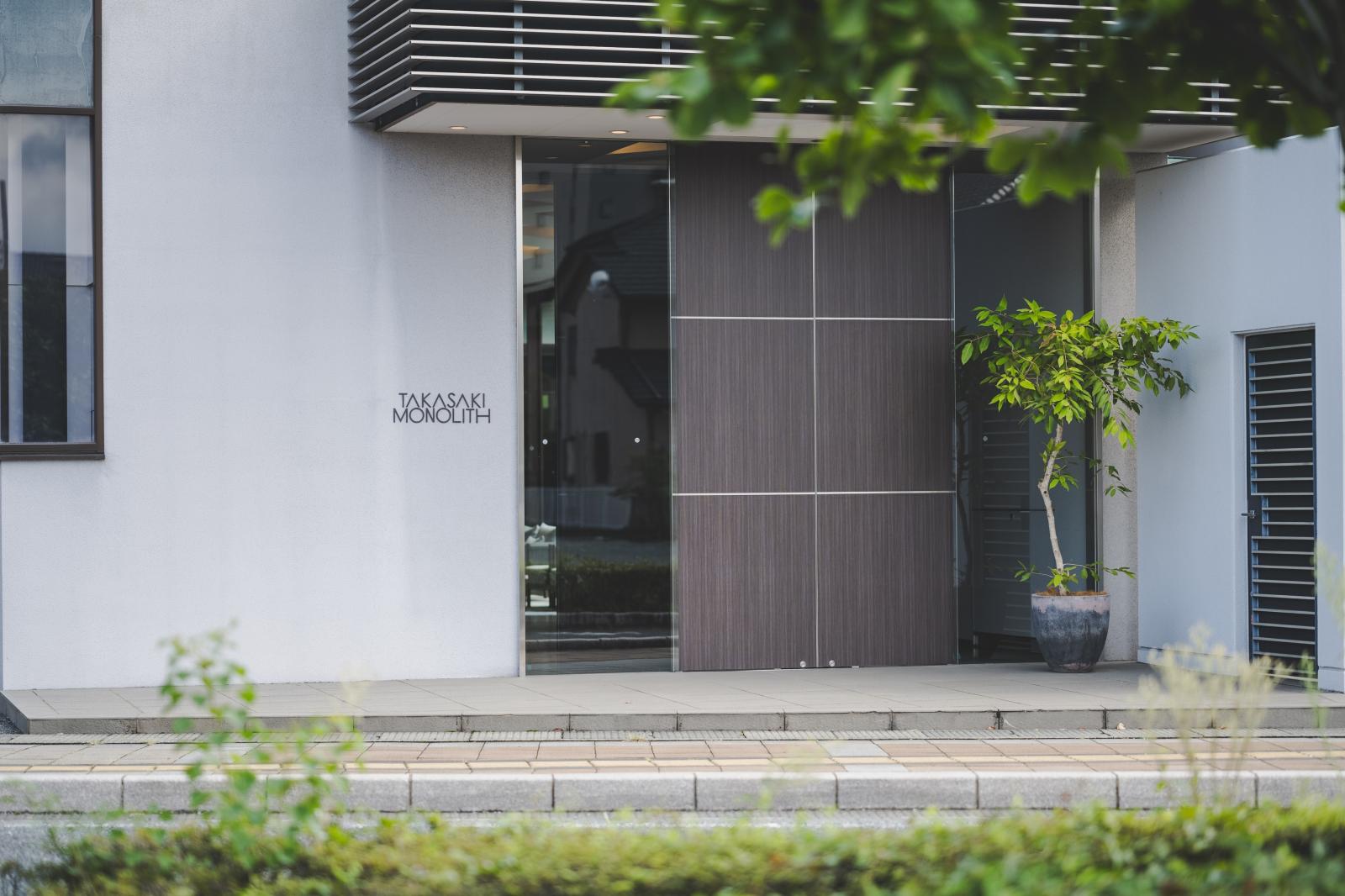 シンプルをきわめた空間をふたりの想いのままに