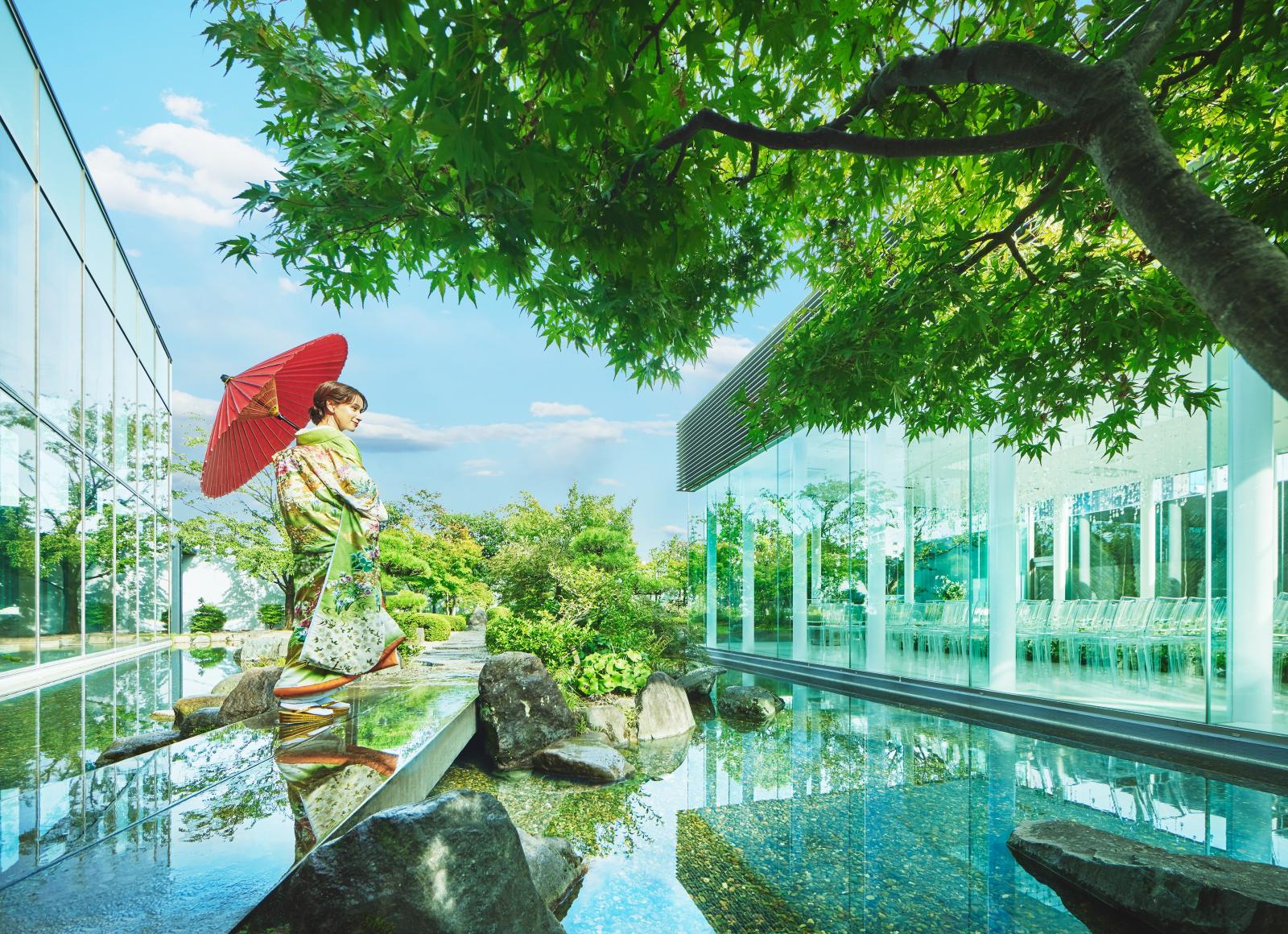 寛ぎのひと時へ誘う日本庭園