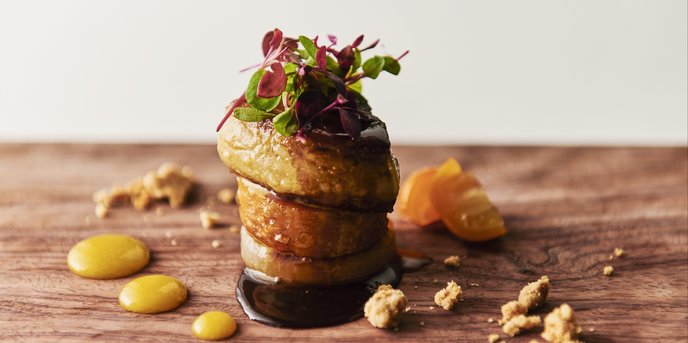 選び抜かれた食材と、その持ち味を最大限に活かした調理法で仕上げた料理の数々を届ける