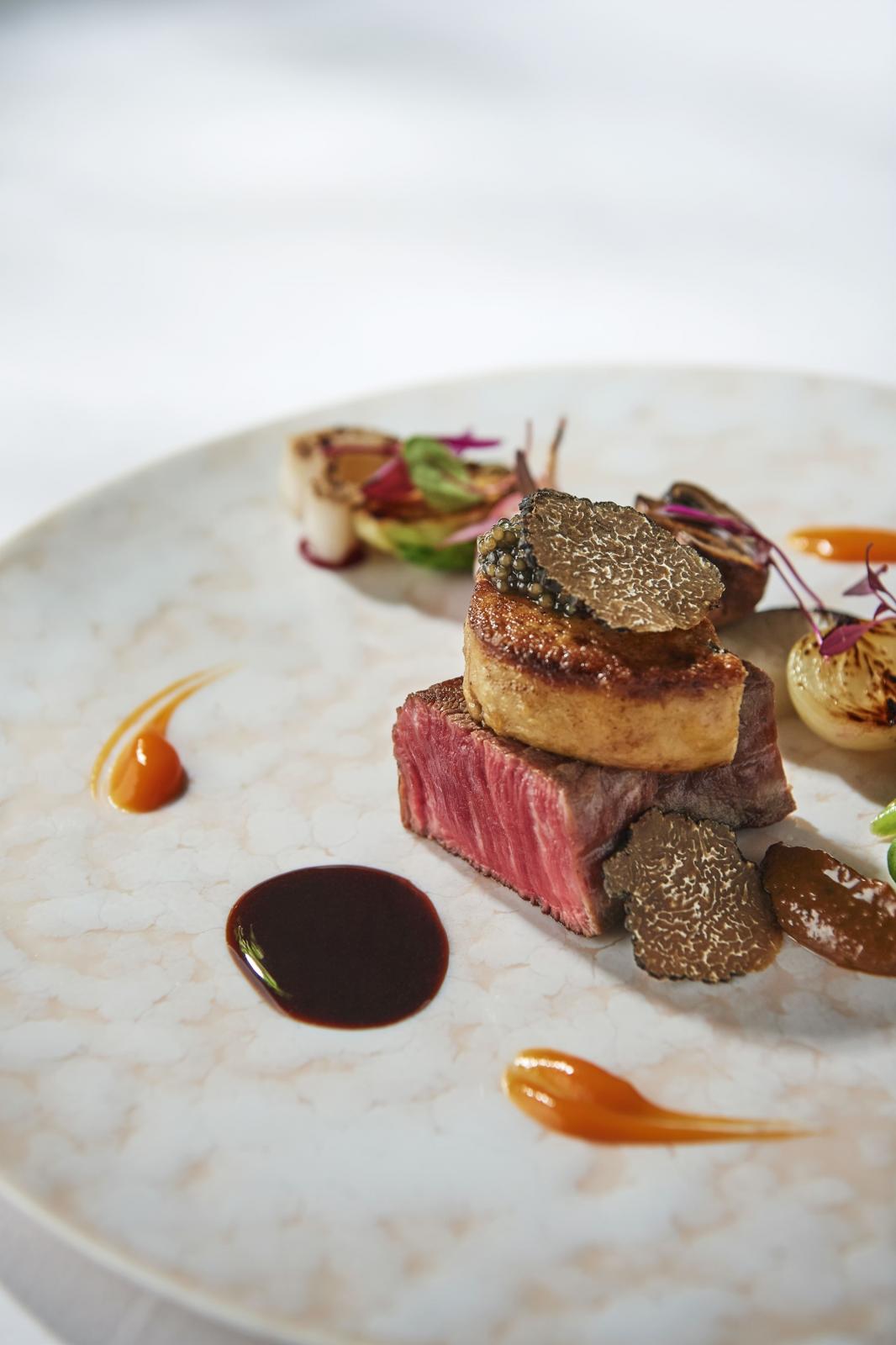 フレンチに和を融合した婚礼料理は非日常感を感じながらもどこかほっとする味