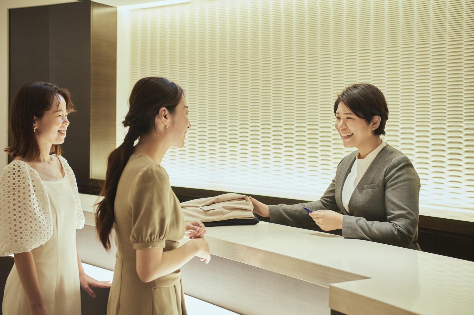 ゲストのお荷物をお預かりするクローク