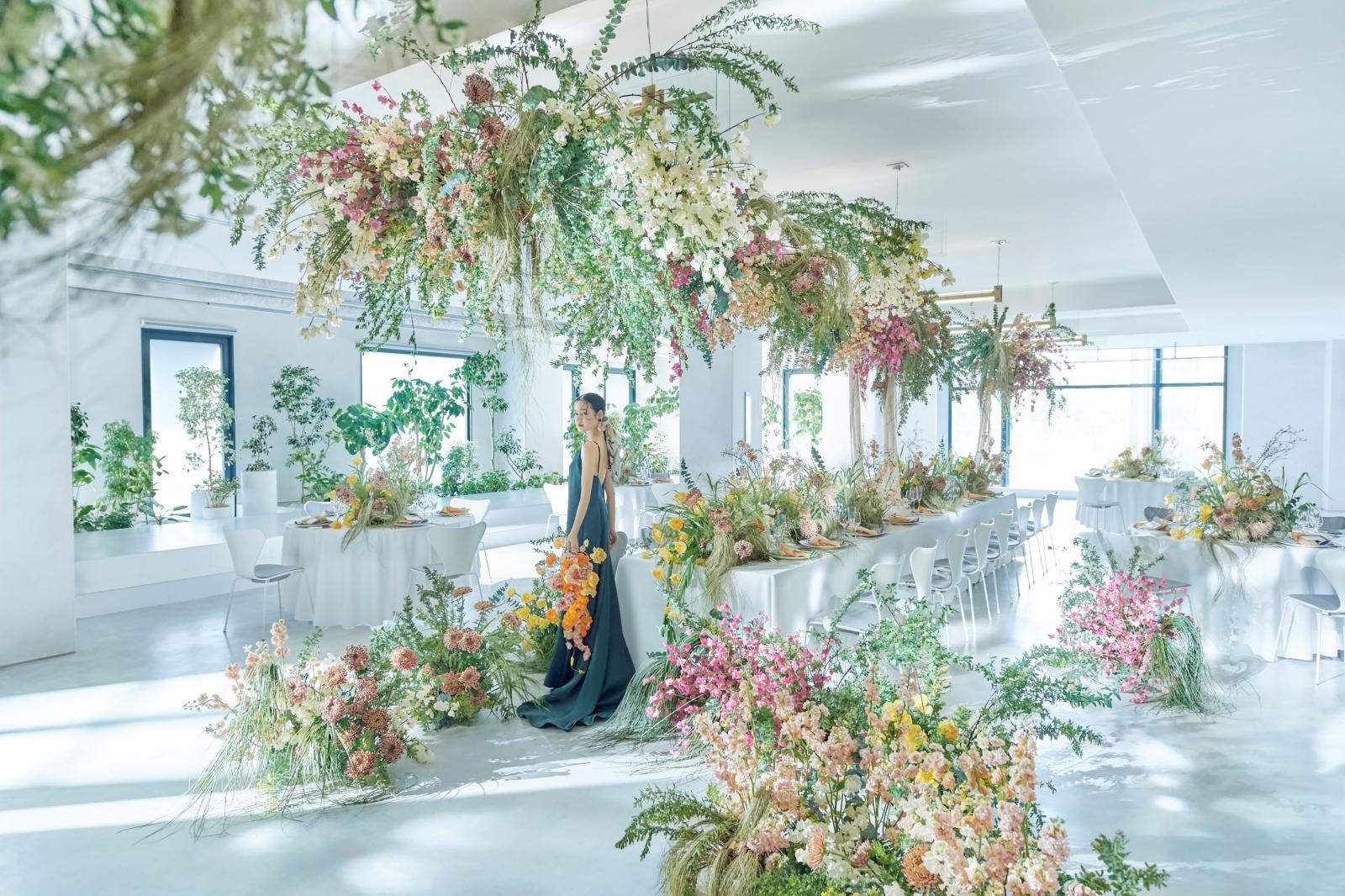 唯一無二の作品・時間を創造するアトリエ<br />
<br />
ハイブランドブティックを彷彿とさせる空間で、個性を自由に描くことができる最新トレンドを纏った新感覚フロア