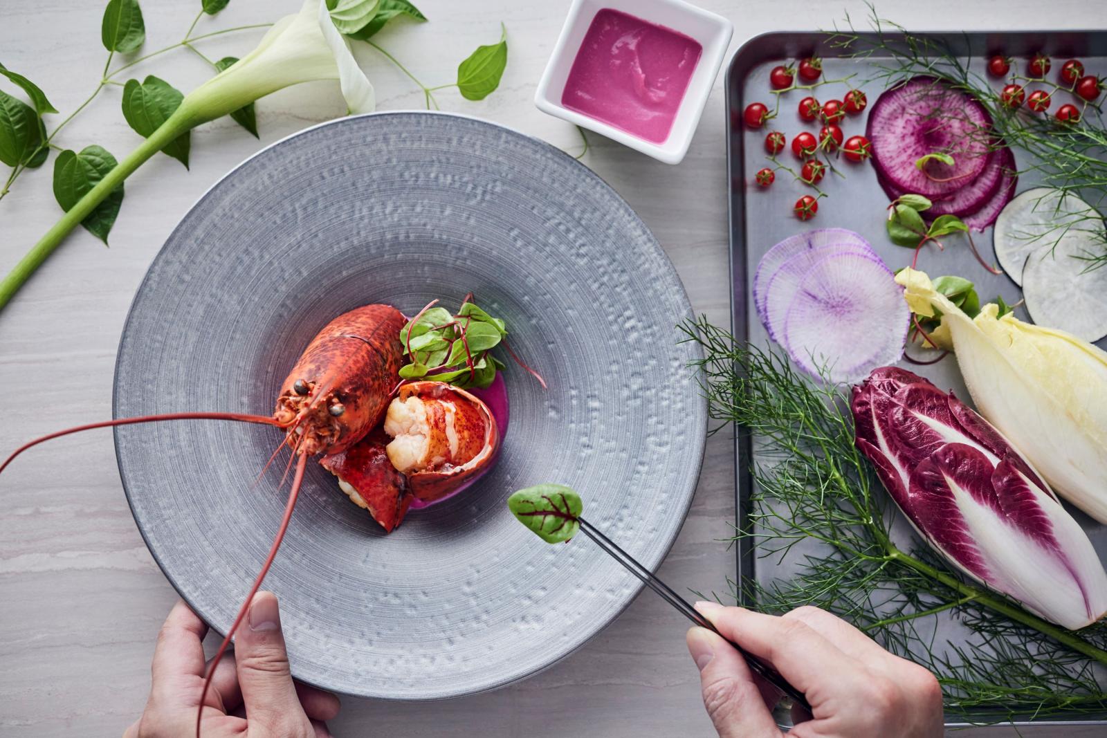 ご結婚式前にはフルコース試食も用意。ゲストを思い浮かべながらおもてなしを考えられる