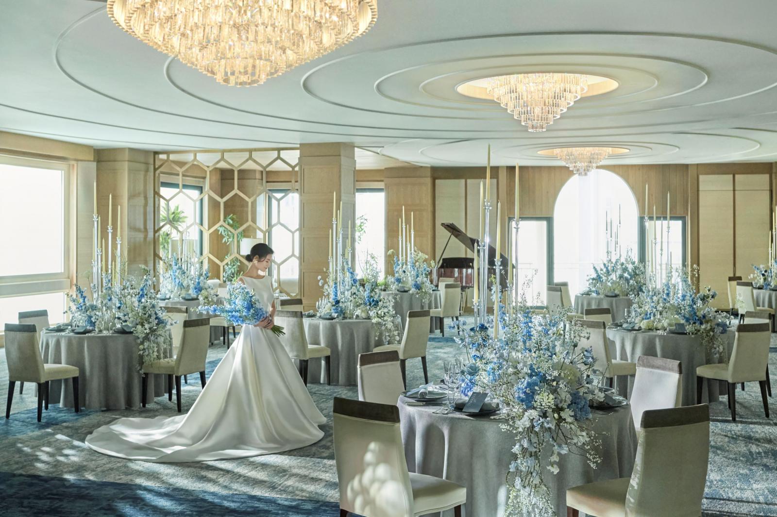 会場内には表参道の街並みを見渡せる大きな窓や温かな空間をイメージした、フリースペースをご用意。