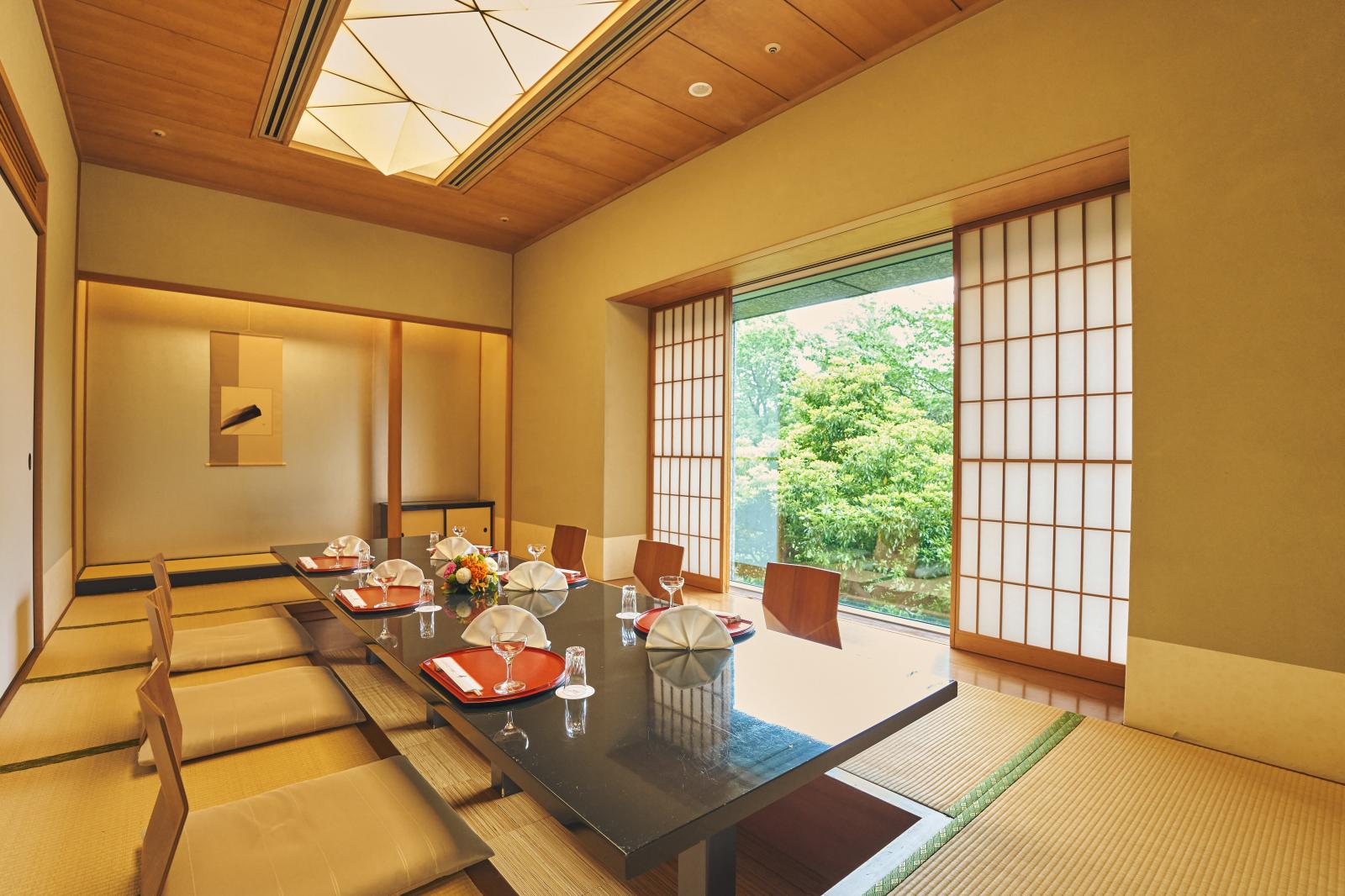 皇居の杜を望む和室でのお顔合わせ・ご結納