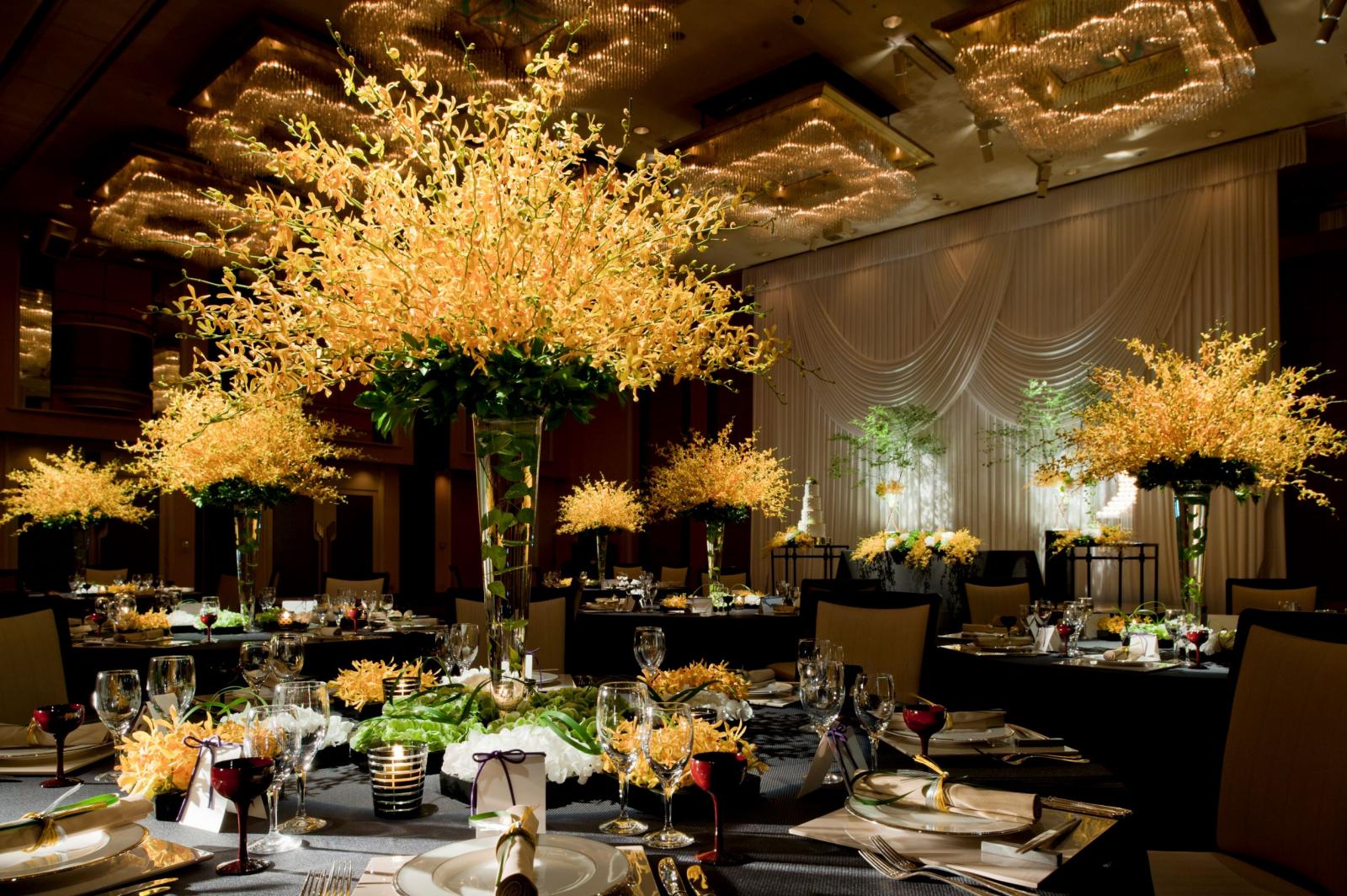 華やかさを活かすコーディネート。天井が高いからこそ出せる迫力