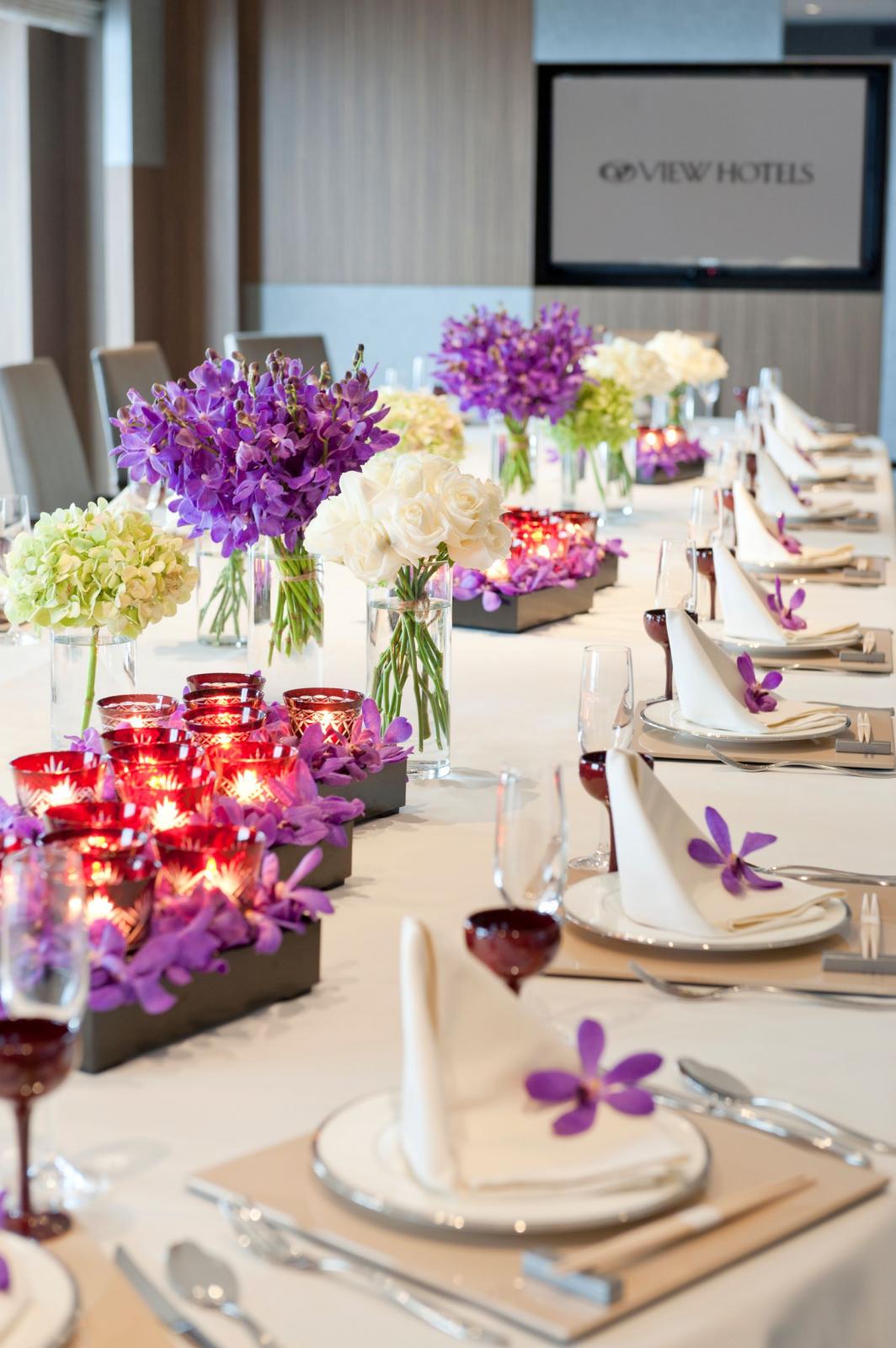 ゲストの名前が入った扇子席札　粋な演出にゲストの顔もほころぶ