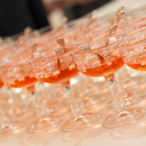 おふたりからの最初のおもてなしはWelcomeドリンク