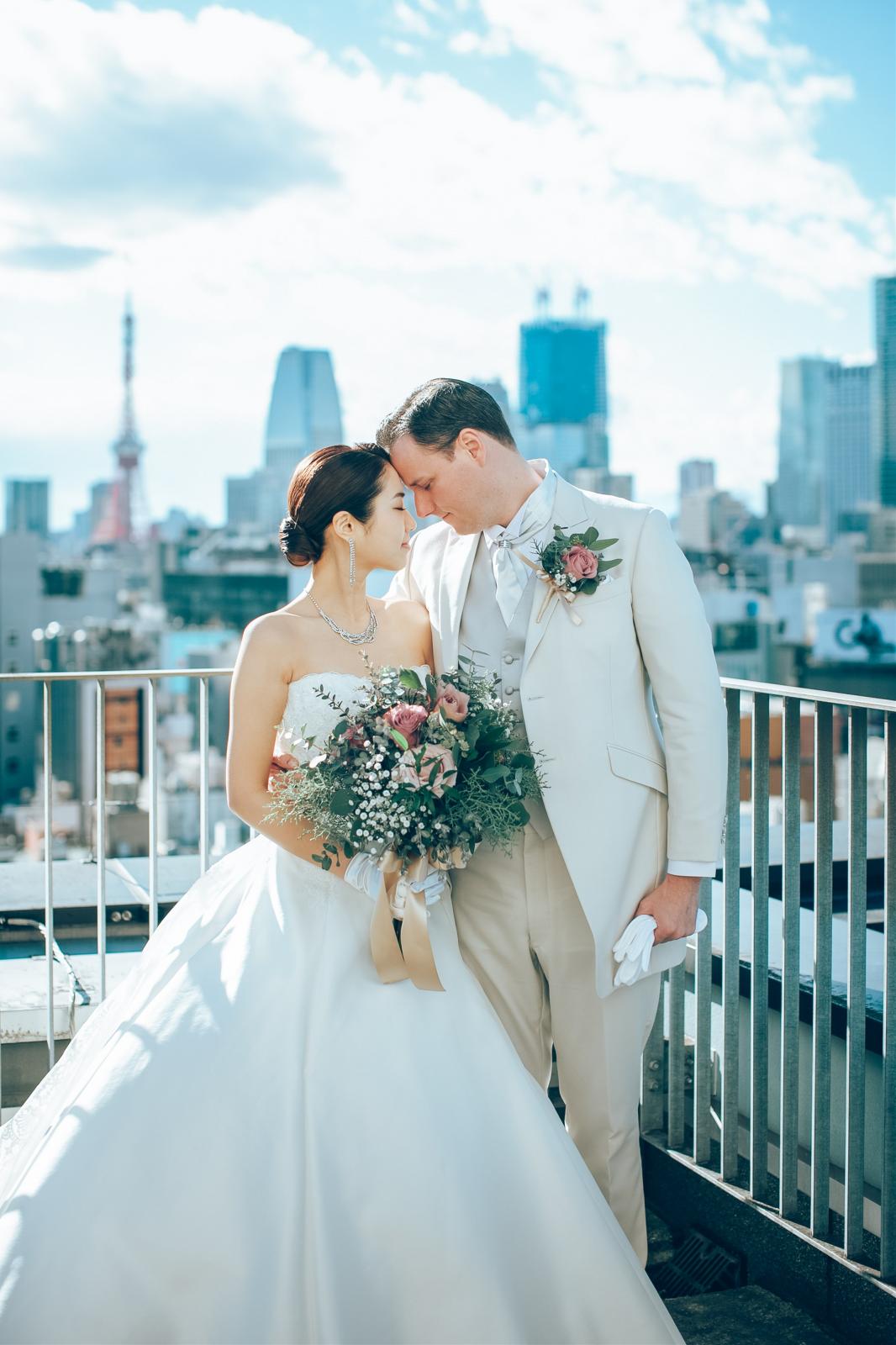 広々とした屋上は画角を変えると様々な東京のロケーションを望むことができる