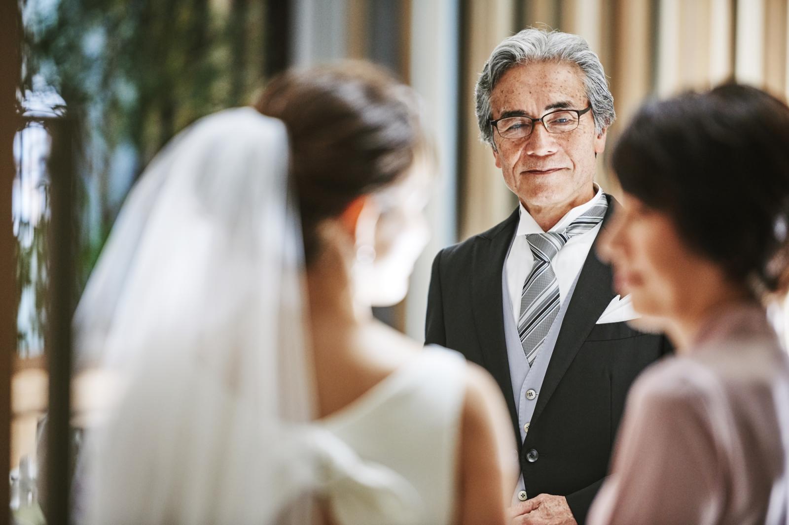 家族への感謝を伝えるオリジナル演出が魅力のマグナスTOKYOの挙式は感動的な1日をご提案。