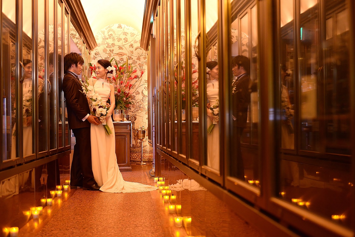 イタリアンアンティークの空間で写真撮影を。非日常の空間を想い出に。