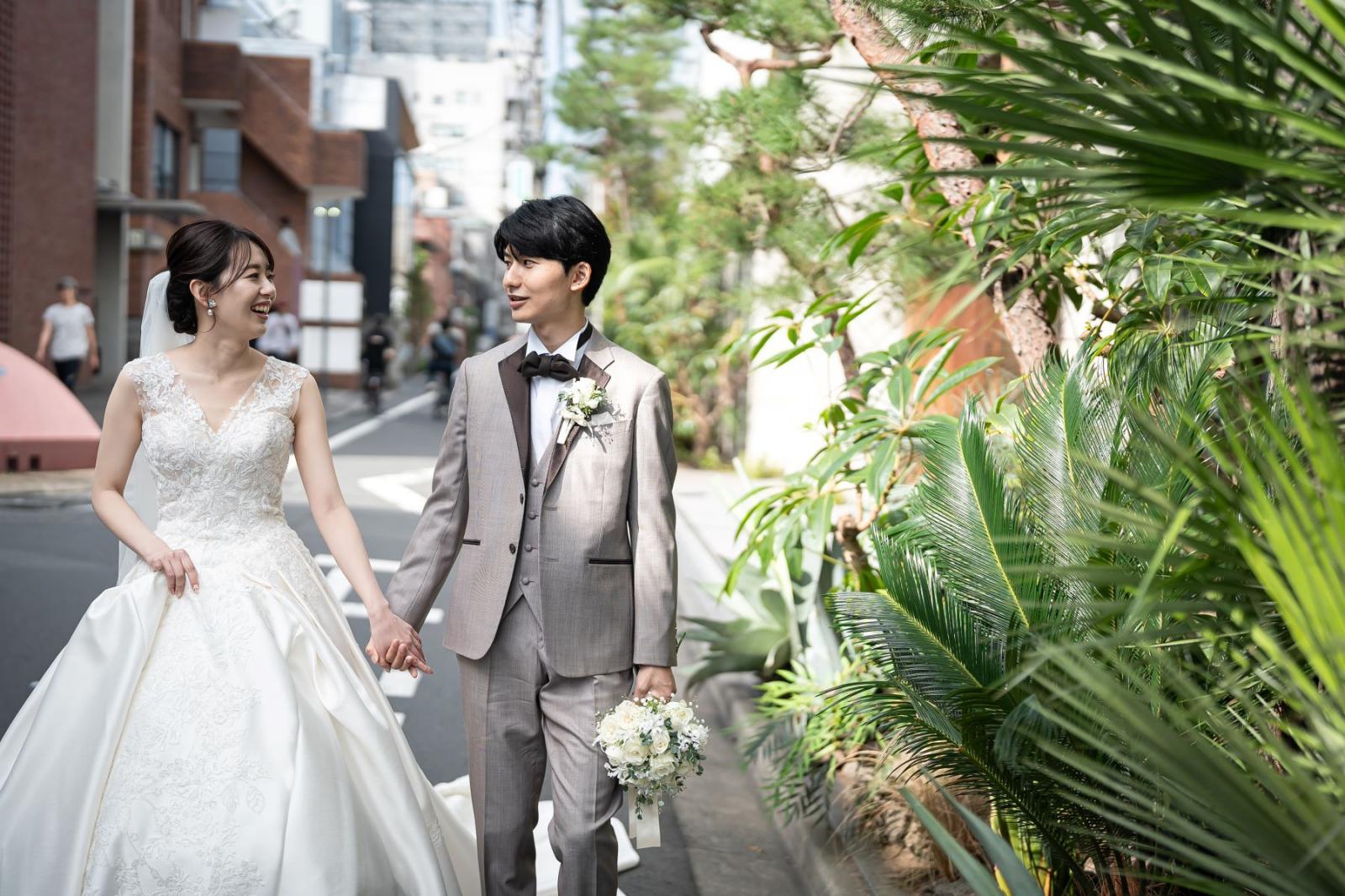会話を愉しみながら、表参道のおしゃれな街並みで撮影も