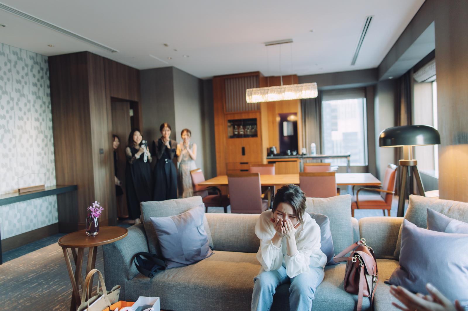 映像が終わると、サプライズをした友人が登場し、涙・笑顔が溢れる時間となりました