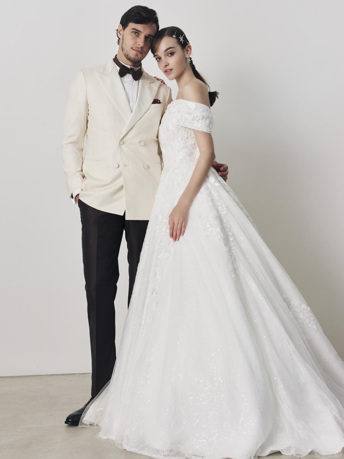 経験豊富なスタイリストが、丁寧にヒアリングし、お一人おひとりの個性と好みに合わせてスタイリング