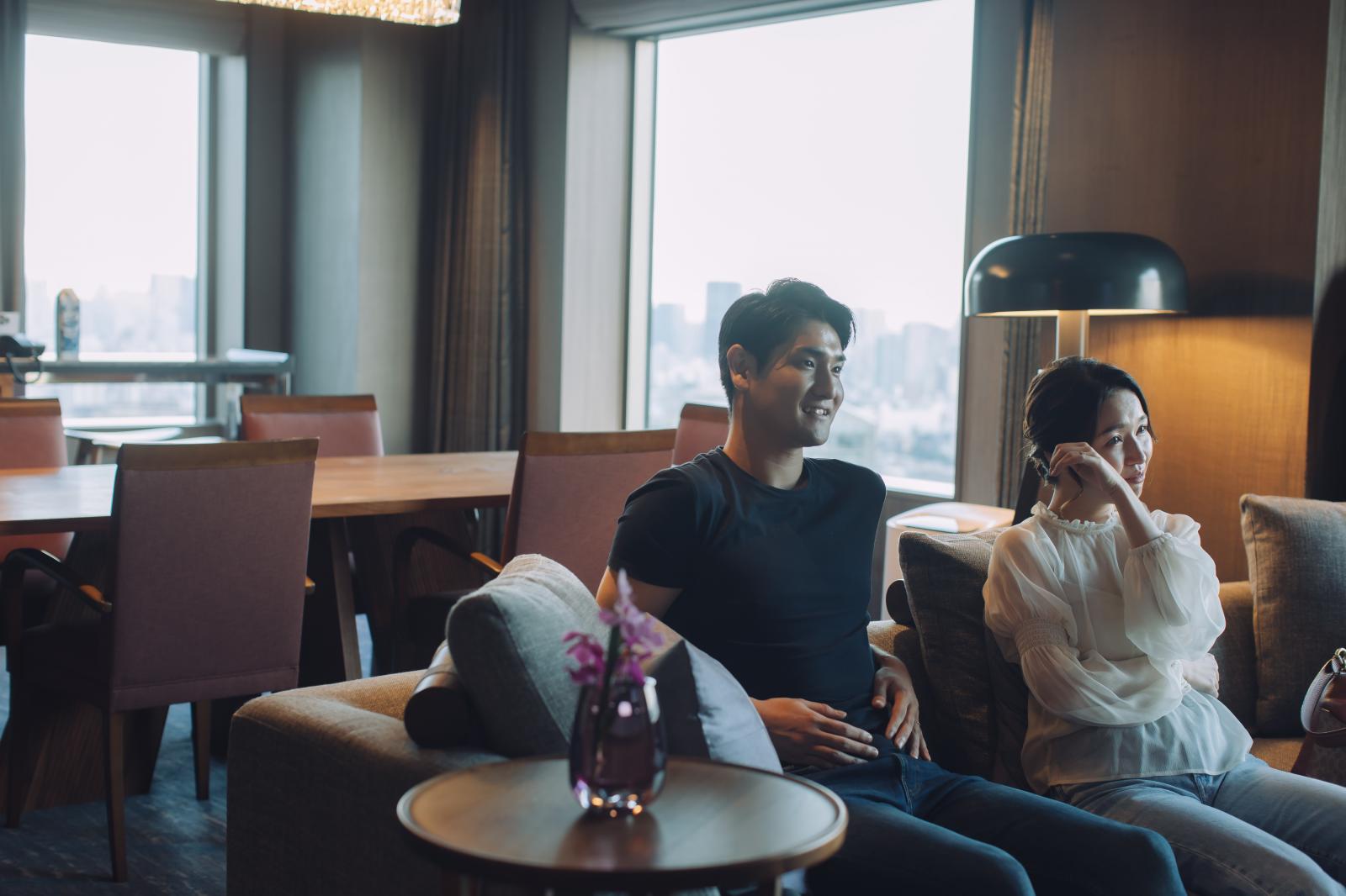 結婚式の余韻に浸りながら、エンドロールを鑑賞。結婚式の時間だけではない、ステイウエディングをご提案