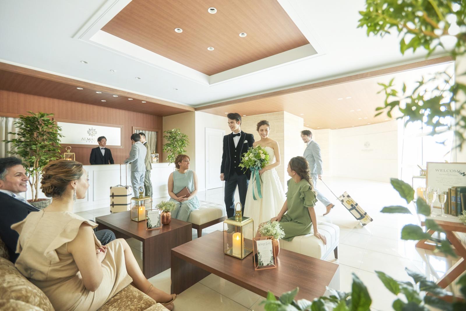 専用エレベーターで会場に到着すると目の前にクロークがあるなど、ワンフロア貸切で導線もスムーズに設計されている