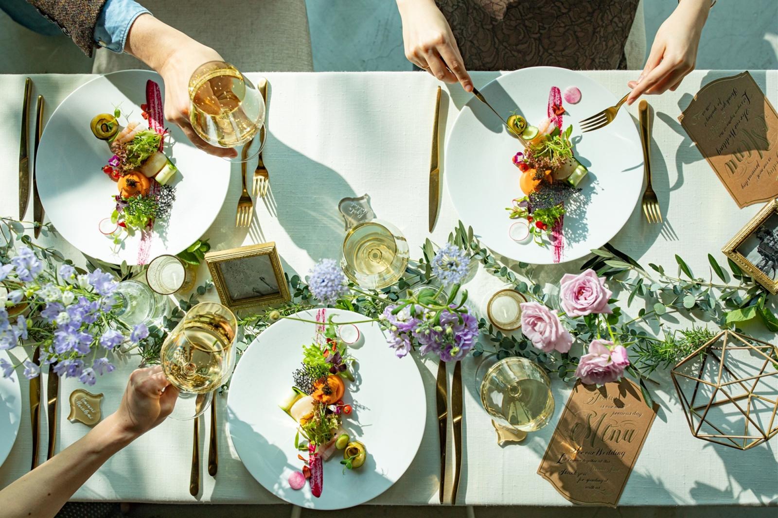 おふたりの「ありがとうの気持ち」を一皿一皿にこめてシェフが作り上げる料理の数々