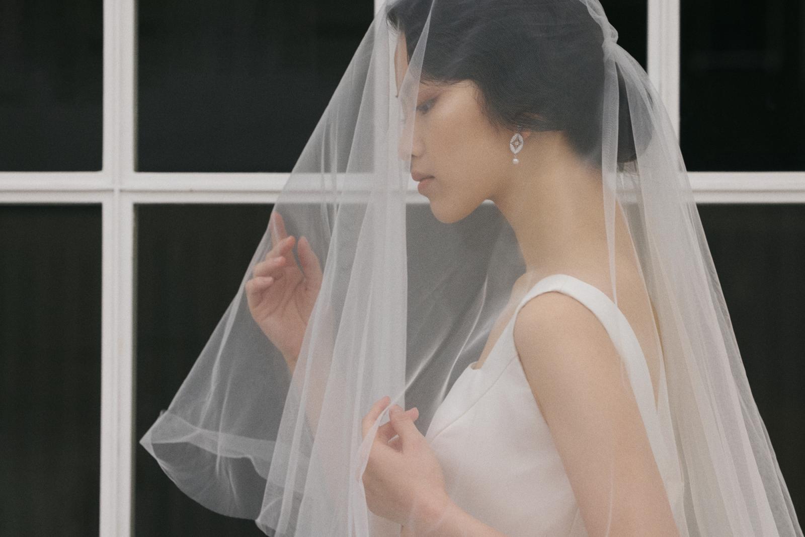 特別な日にふさわしい一着とともに、心通わせる瞬間。