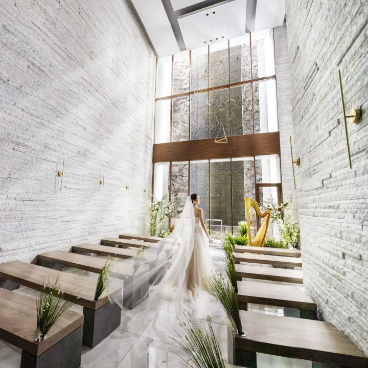 2021年12月にGRAND OPEN<br />
「日常と非日常が溶け合う大人のウエディング」をコンセプトに