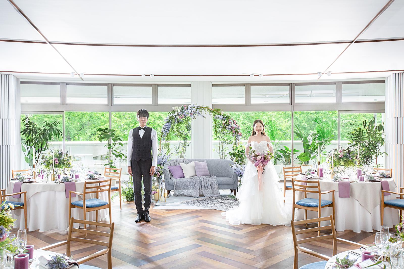 おふたりの専任ヘアメイクがお仕度からパーティまでフルサポート