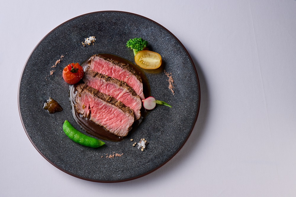 コース内のセレクトメニューはゲストの喜ぶ顔を思い浮かべながら、ふたりで楽しく考えて