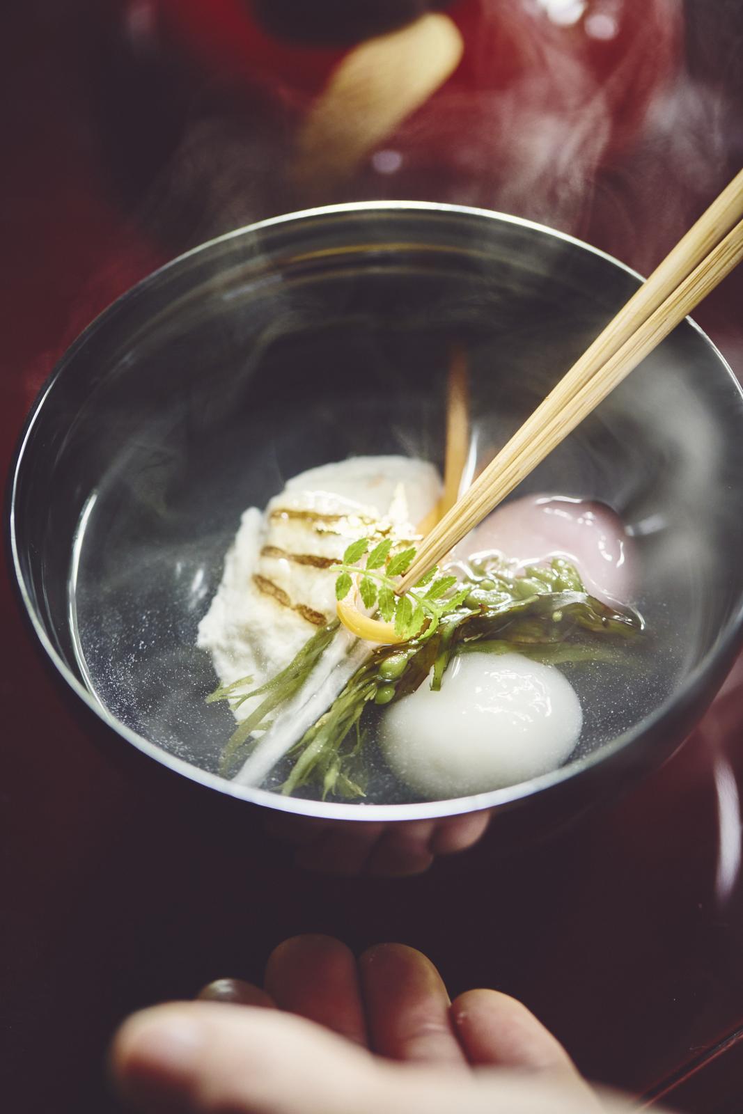 ご家族のみだからこそゆったりとお食事を中心に和やかなご会食会を