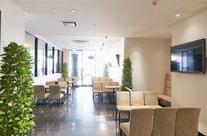 列席者 待合スペース