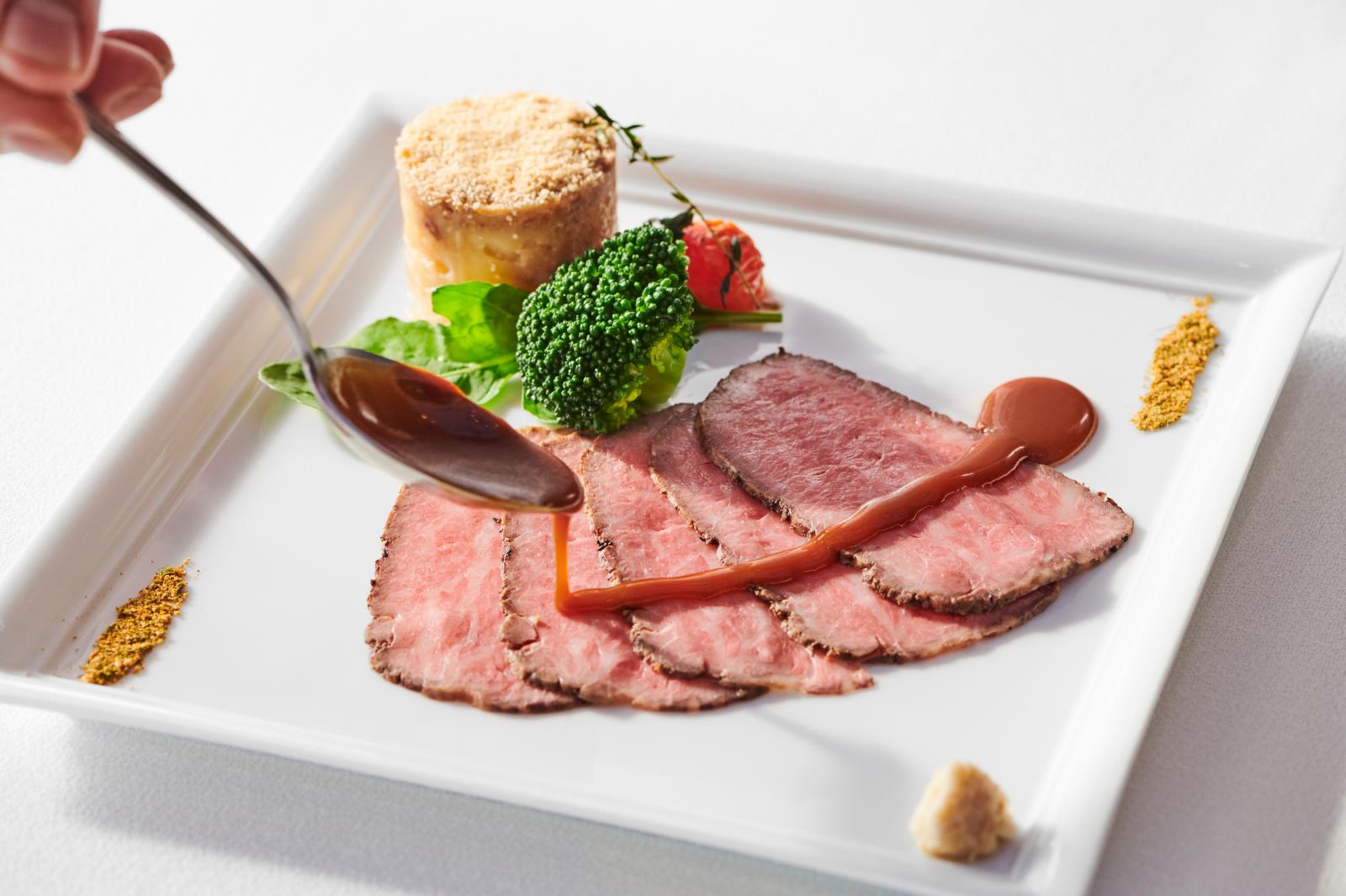 一つひとつに想いを込めて仕上げる、渾身の料理