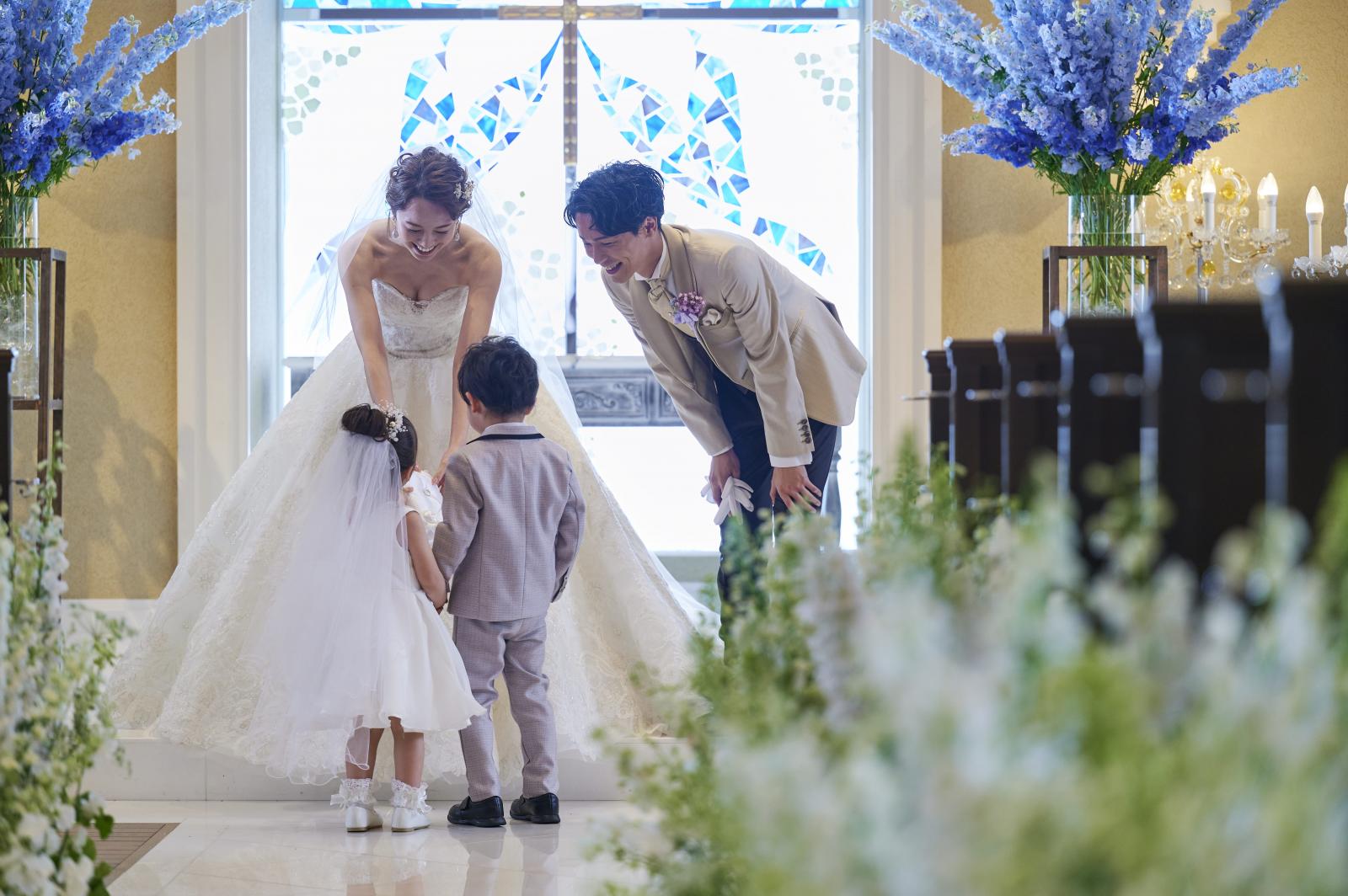 お子様の登場には、ふたりもゲストも思わず笑みがこぼれる