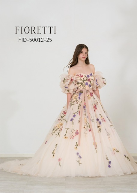 マルチカラーのボタニカル刺繍がおしゃれ可愛い フラワーガーデンのようなドレス