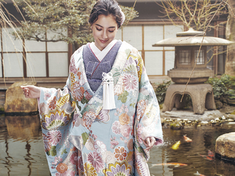 伝統的な日本の花嫁。前撮りだけでもOK。