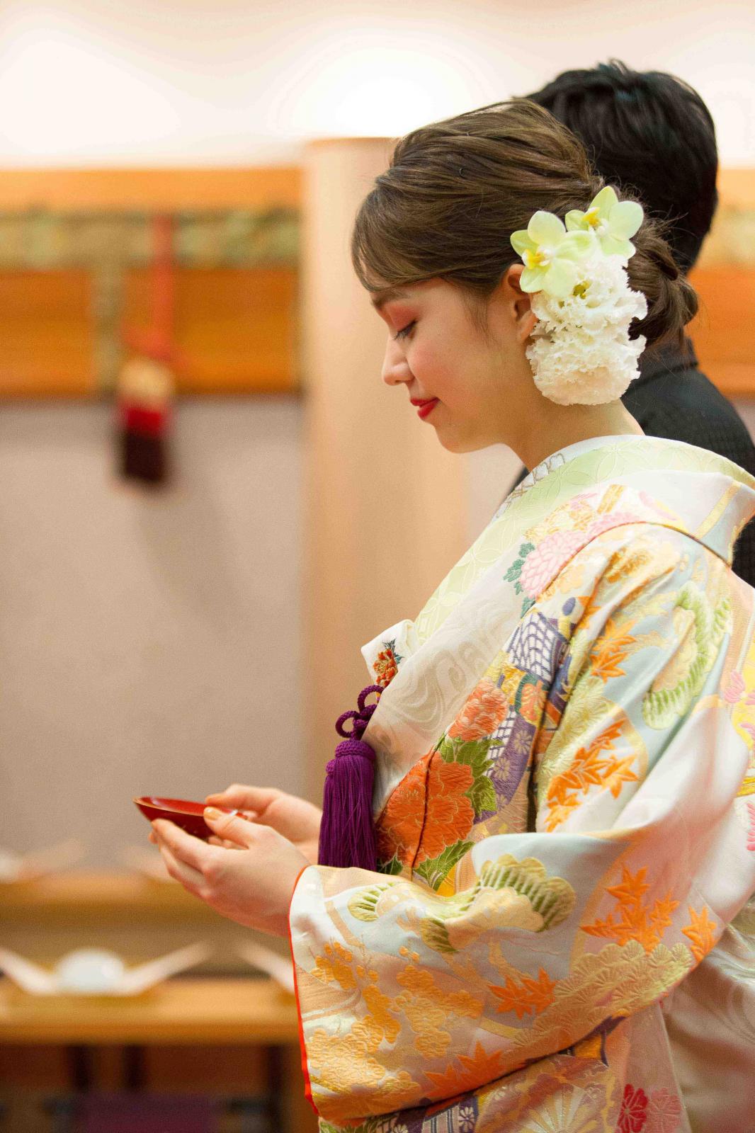 夫婦固めの杯とも呼ばれる「三献の儀」