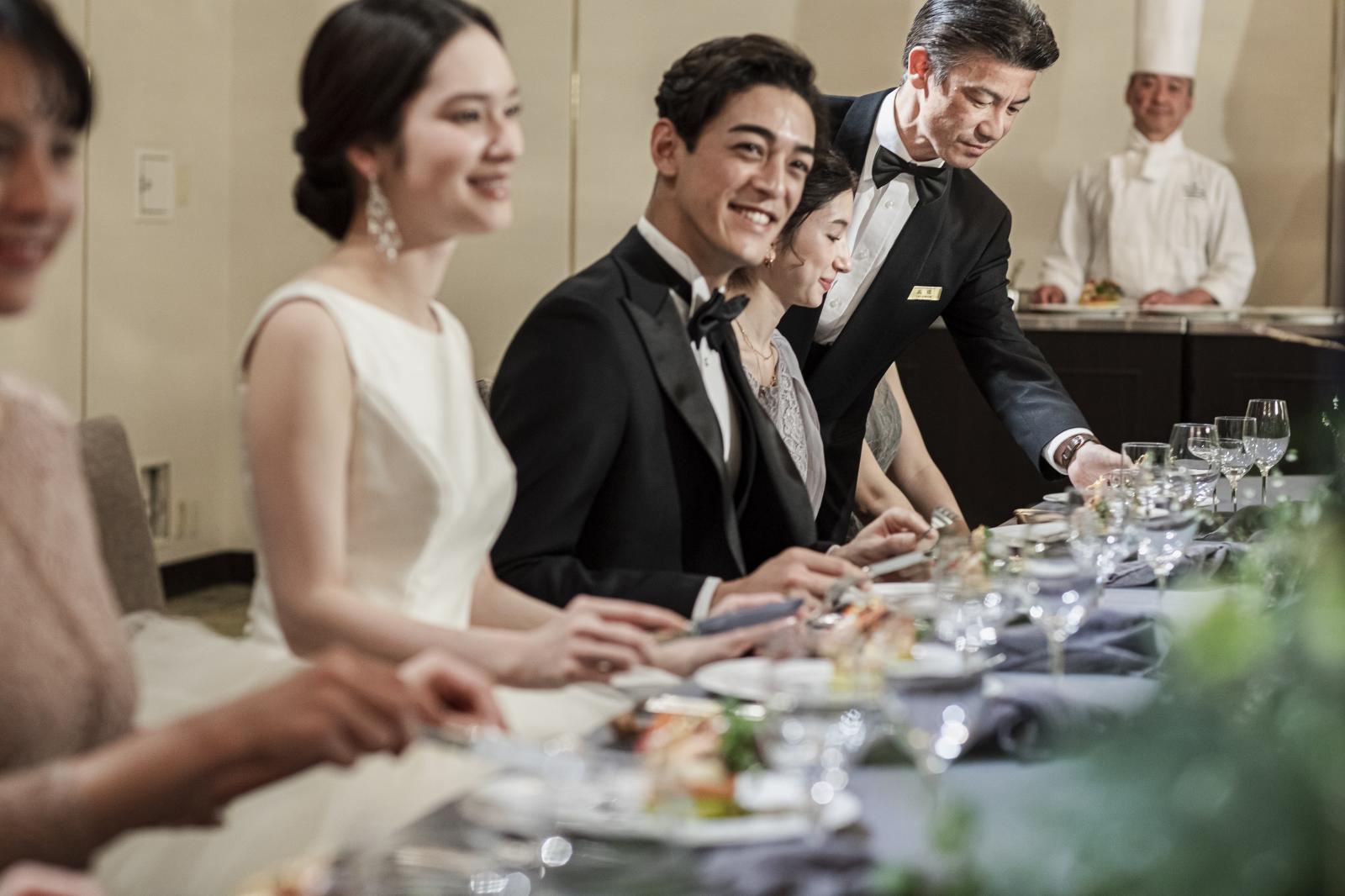 少人数披露宴会場ならではのきめ細やかなサービスで、ゲスト一人ひとりをおもてなし。