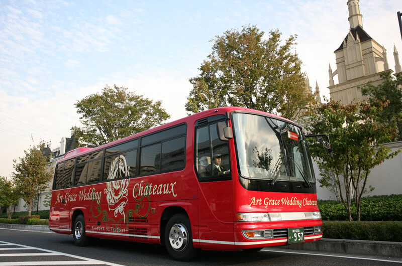 大宮駅から無料送迎バスが運行、遠方ゲストも安心のアクセス
