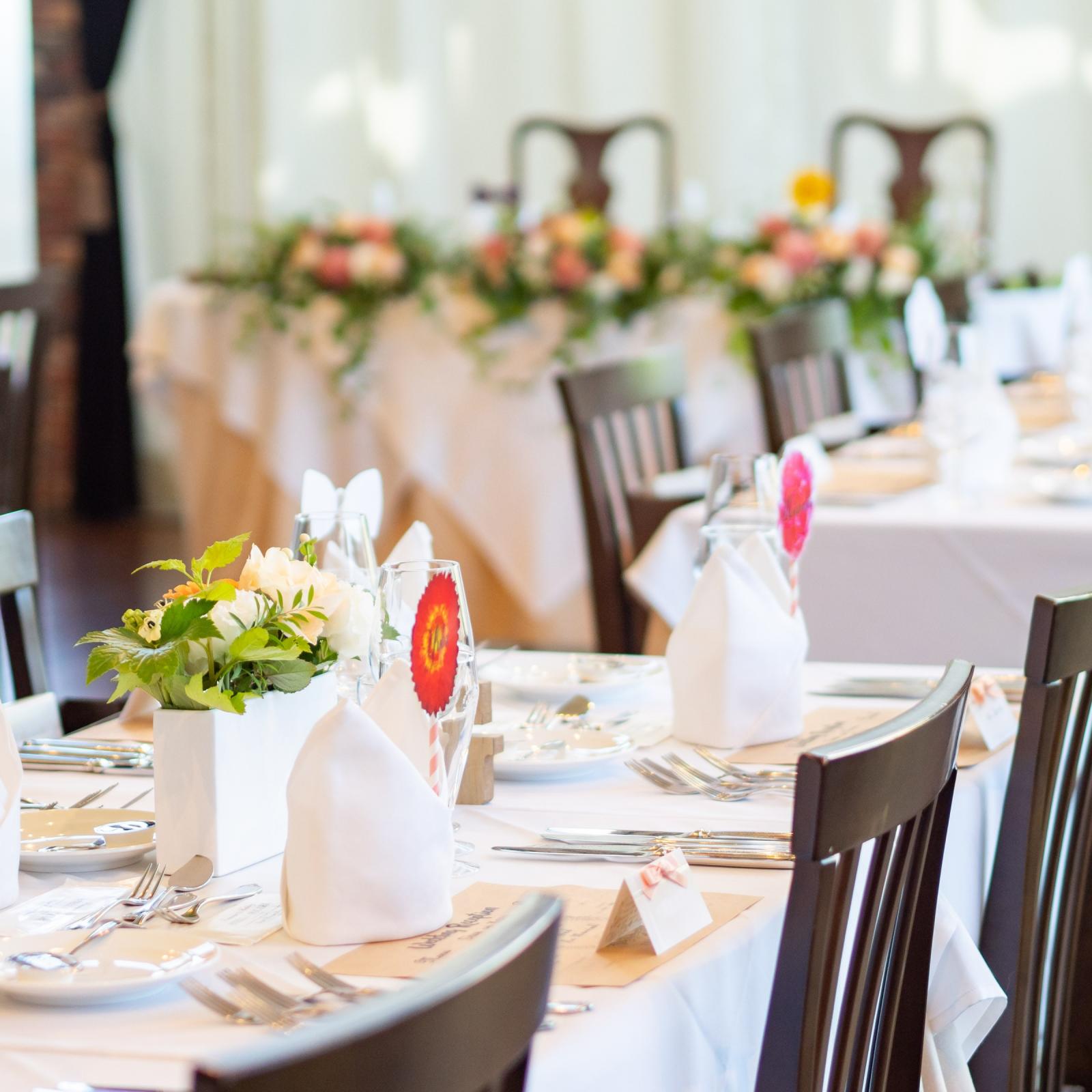 披露宴会場「トラットリア」