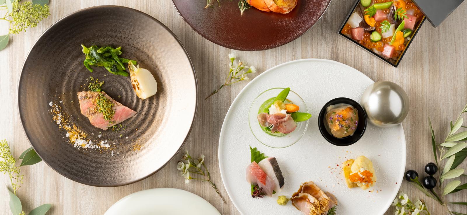 季節を感じられるよう料理長が自ら市場へ出向き食材を厳選