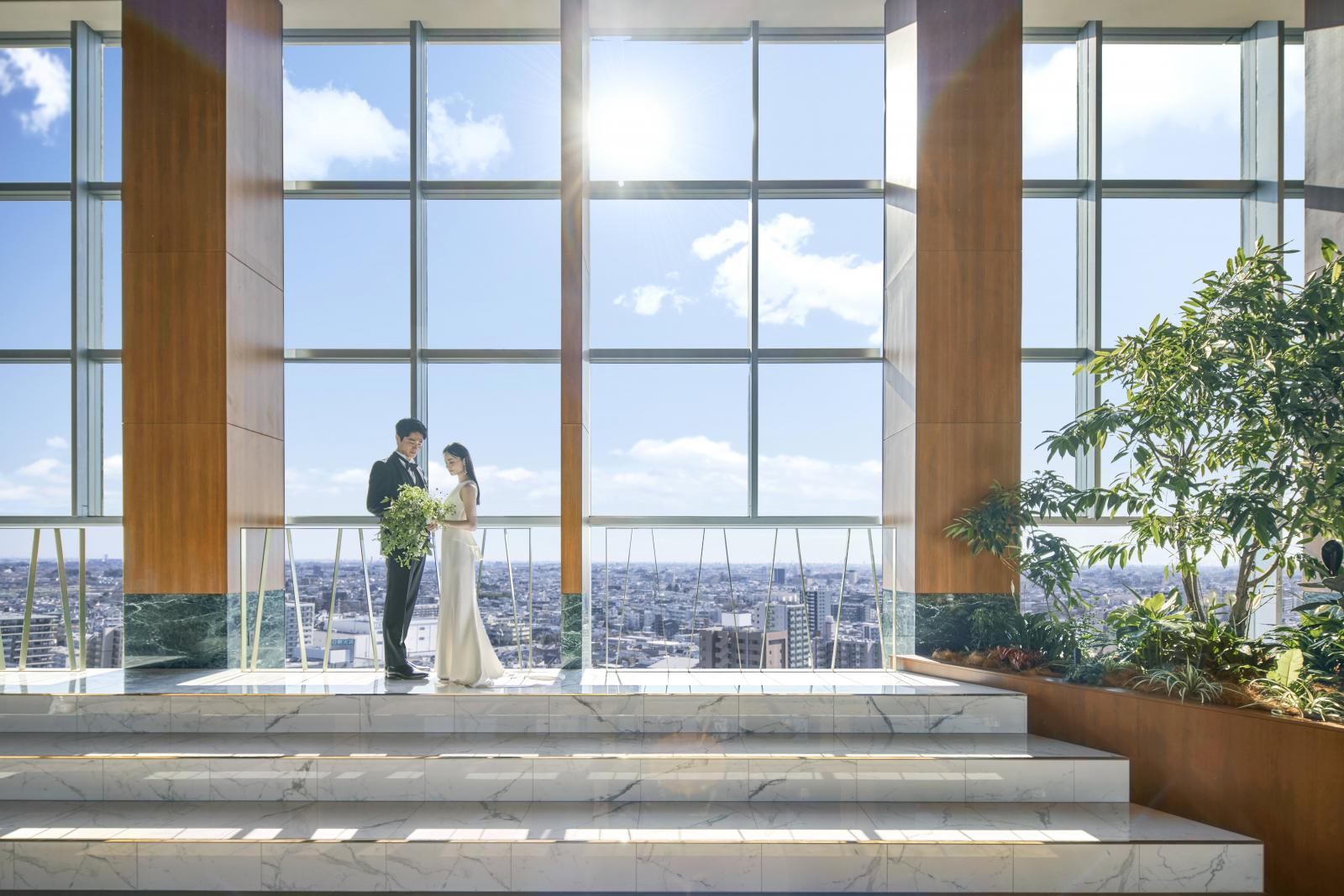 最上階からの景色でのおふたり写真も叶う