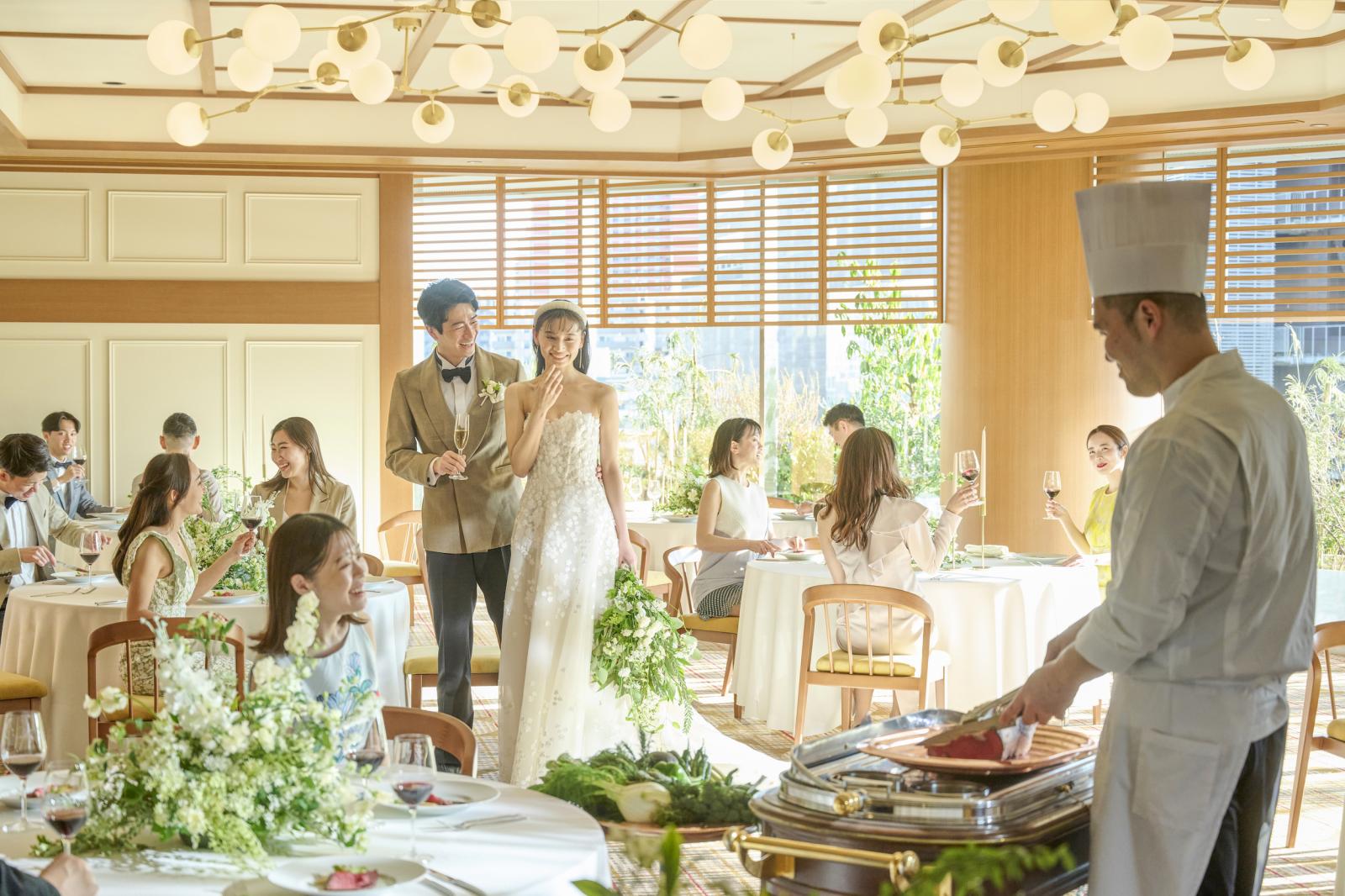 お肉の焼き加減も各卓専属のサービスマンからヒアリング