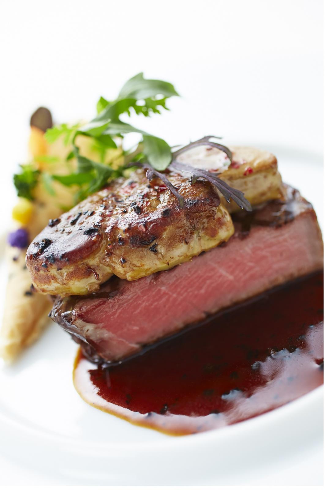 老若男女に食べやすいように飼育している自社ブランド牛『アルモニービーフ』