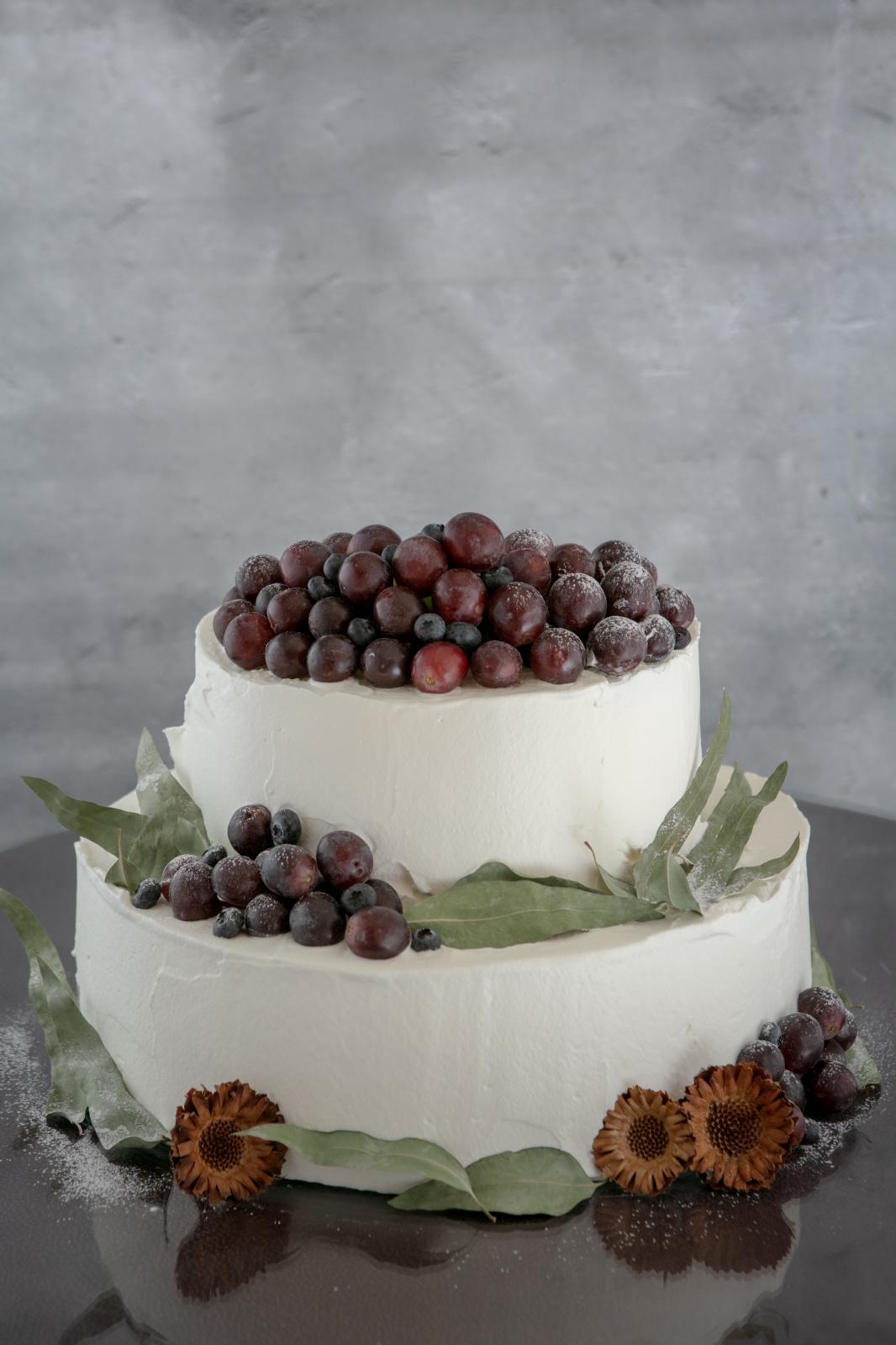 季節のフルーツを使用して