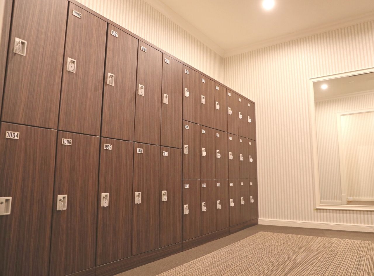 鍵付きクロークを完備