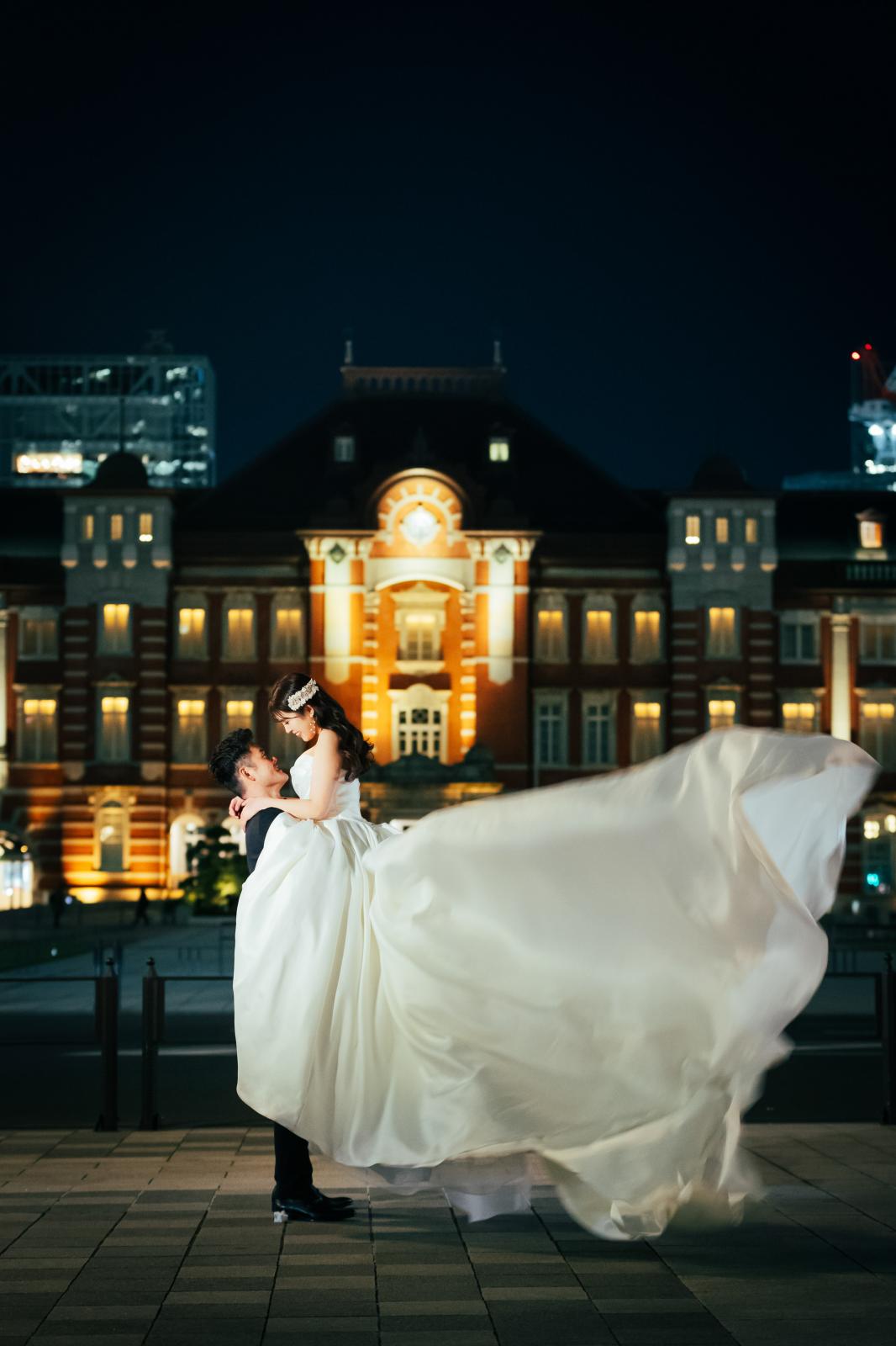 山梨県外のロケーション撮影もお任せ(写真例：東京駅)