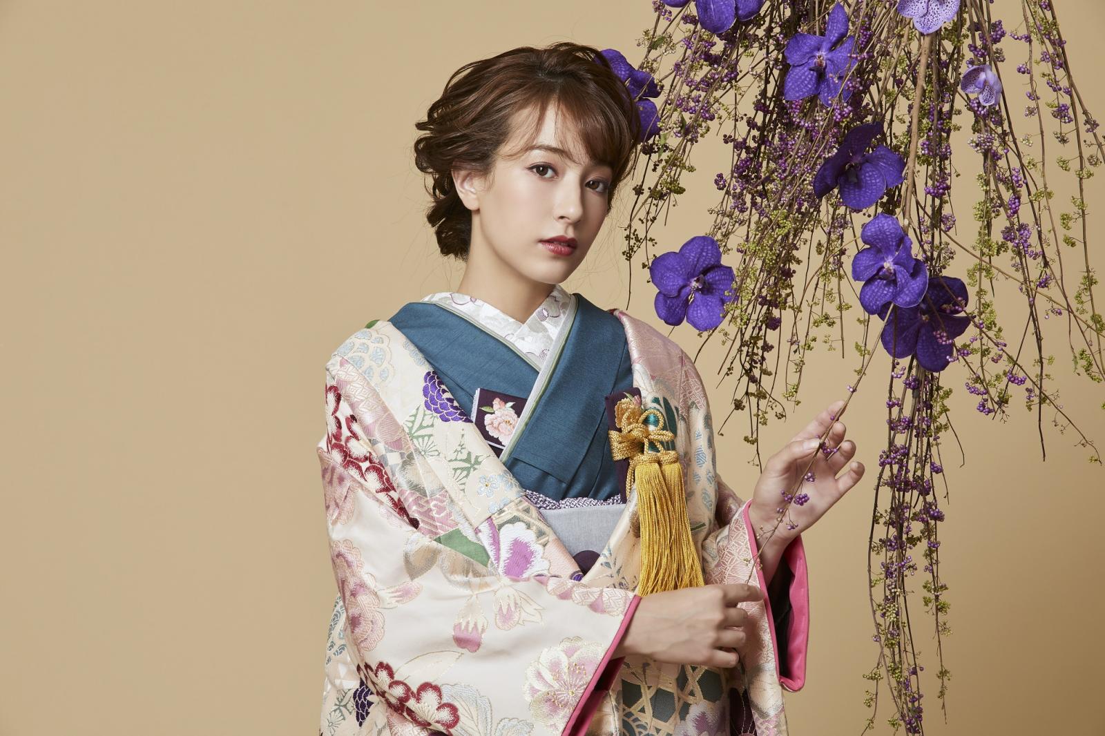 花嫁を世界一美しく魅せる贅沢な一着をお届けします