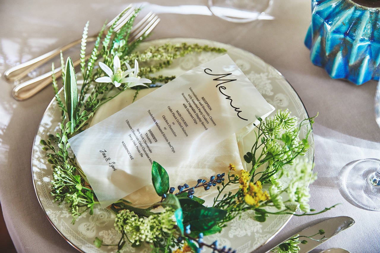 気品さ漂うテーブルコーディネート