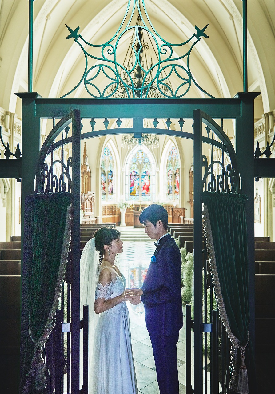 本物のアンティークにこだわった大聖堂