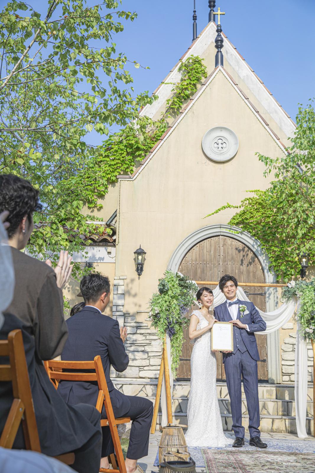 海外のようなガーデン挙式が叶う