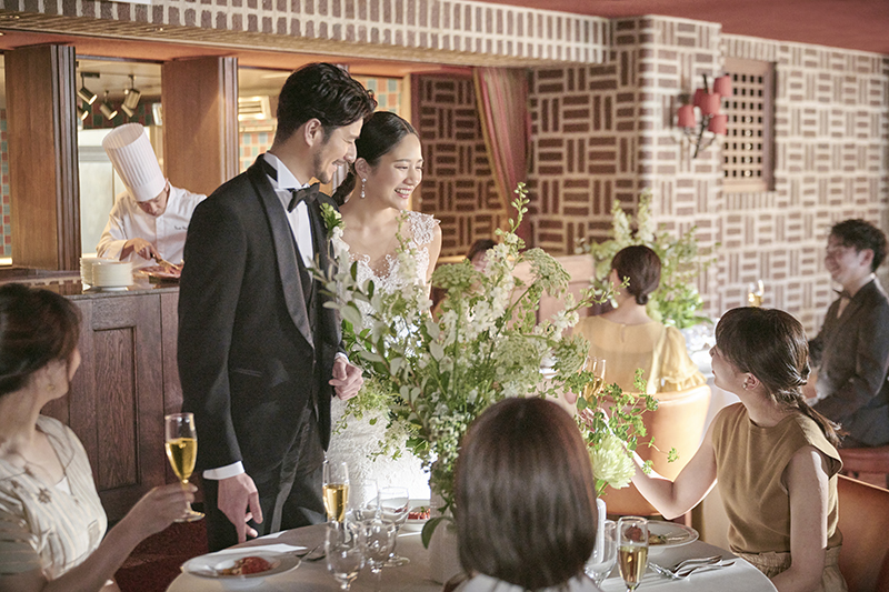 本格的なオープンキッチンを完備し、出来立てのベストなタイミングで皆さまにお召し上がりいただけます