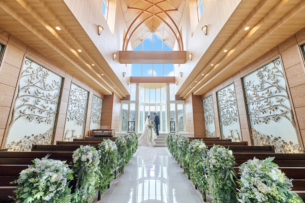 自然光の入るチャペル